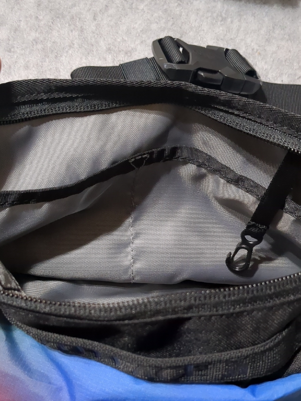 The North Face Bozer Hip Pack III–S, Multicolor NWOT - Picture 10 of 12